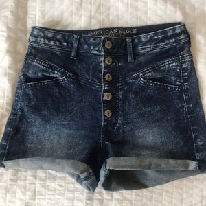 Button-up jean shorts